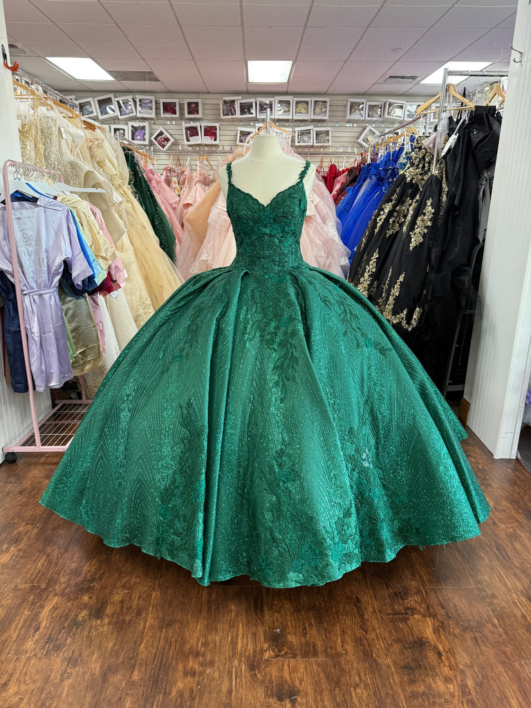Zeia Couture in Emerald Green size 10